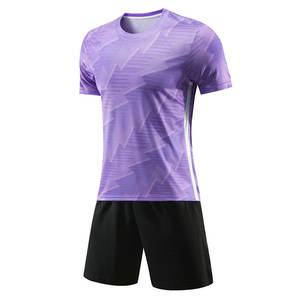Uniforme de Fútbol de Último Diseño, Nuevo Estilo, Calidad Premium, Color Sólido, en Venta - Product Image 1