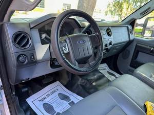 Tracteur routier diesel poids lourd 6x4 avec cabine couchette pour le transport de marchandises et la logistique longue distance - Product Image 4