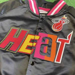 Personnalisé personnalisé unisexe baaseball et autre ligue satin varsity Jacket - Product Image 2