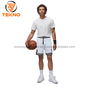 Los pantalones cortos deportivos ofrecen comodidad, transpirabilidad y flexibilidad, perfectos para entrenamientos, correr, entrenar o cualquier estilo de vida activo. - Product Image 4