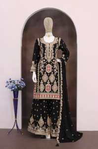 Lehenga Choli en modal lourd avec vêtements de fête traditionnels brodés pour femmes à séchage rapide - Product Image 4