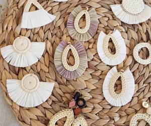 Pendientes colgantes bohemios tejidos a mano, joyería tejida de ratán - Product Image 5