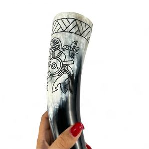 Cornes à boire sur mesure à motif viking écologique Magnifiquement sculptées Style animal Fourniture religieuse Artisanat naturel - Product Image 4