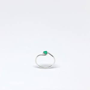 Bague Solitaire CZ Verte Coupe Ronde 4mm Bague de Fiançailles en Argent Délicat - Product Image 3