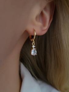 Boucles d'oreilles clous en zircon blanc en forme de larme, argent 925, plaqué or coloré, bijoux floraux délicats et mignons, cadeau de fête pour elle - Product Image 5