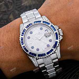 Montre personnalisée avec saphir bleu serti, lunette baguette, diamant moissanite, cadran analogique unique, montre en acier inoxydable de qualité supérieure - Product Image 3