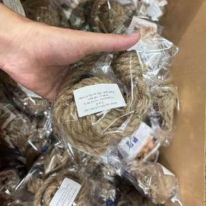 Jouet à mâcher multi-usages en corde de bois de café pour chiens, améliore l'hygiène buccale, équipement de jeu et d'entraînement écologique, fabriqué au Vietnam - Product Image 6