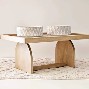 Bol pour chien en bois fait à la main avec support surélevé, conçu pour une alimentation confortable des animaux de compagnie et une meilleure digestion - Product Image 1