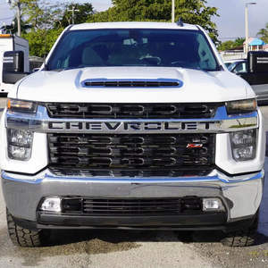 Camionetas Silverado 2500HD LT Crew Cab Diesel Allison Automáticas USADAS 2023, Listas para Conducir, Listas para Exportar a Todo el Mundo - Product Image 1