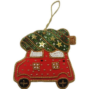 Magnifique porte-clés et accessoires de sac brodés de perles de rocaille rouges et vertes, design automobile, en provenance d'Inde - Product Image 1