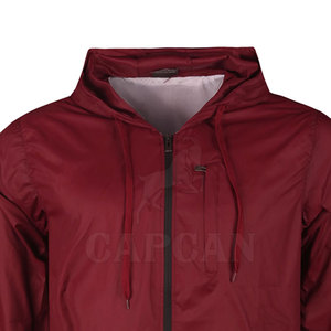 Ensemble coupe-vent respirant et imperméable pour homme à prix raisonnable, idéal pour l'extérieur en hiver, avec logo personnalisé et options grandes tailles - Product Image 4