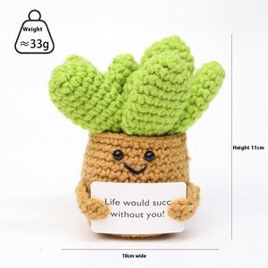 Muñeco de ganchillo de algodón hecho a mano con diseño de abeja en maceta, estilo caricatura, con detalles de patata, bordado, tarjeta de regalo, punto de cruz y costura. - Product Image 2