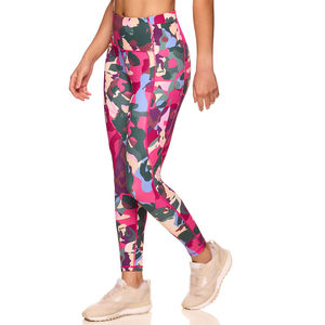 Leggings de yoga pour femmes en tissu tricoté respirant, imprimés en 3D, avec logo personnalisable, service OEM pour l'entraînement en salle de sport - Product Image 1