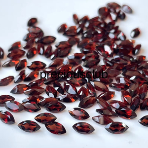 โกเมนสีแดงธรรมชาติขนาด2x4มม. คุณภาพสูง-โกเมนเหลี่ยมเพชรพลอย AAA - Product Image 1