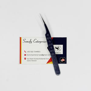 Pince à cils personnalisée violette en acier inoxydable étincelante à poignée en forme de cœur pince à cils droite à pointe solide et durable sans fibres - Product Image 2