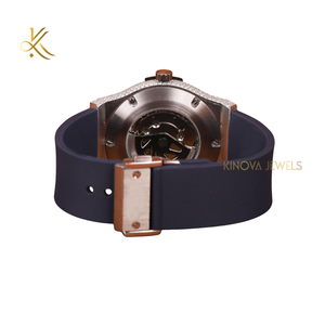 Montre-bracelet de luxe en acier inoxydable avec boucle à ardillon ronde et moissanite - Product Image 3
