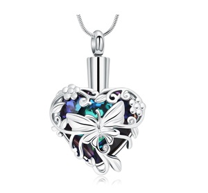Colliers d'urne papillon en métal pour cendres Bijoux d'urne pour cendres humaines pour femmes Collier de crémation de coeur pour cendres Taille personnalisée - Product Image 1