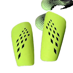 Espinilleras Premium Muay Thai de alta calidad con fibra de carbono y espinilleras de nailon de cuero Espinilleras de fútbol - Product Image 6