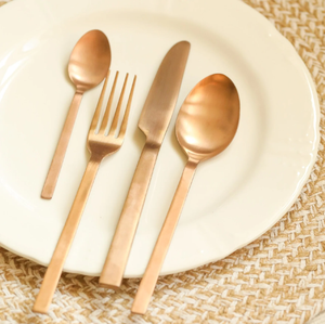 Vente en gros de couverts en acier inoxydable poli PVD pour maison hôtel et restaurant Ensembles de couverts à prix bon marché - Product Image 1