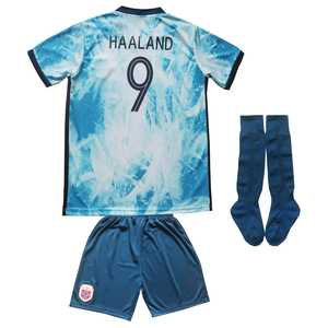 Conjunto de Camiseta y Pantalones Cortos de Fútbol Unisex para Adultos, Impresión por Transferencia de Calor Personalizada, Logotipo Personalizado, Diseño de Color Degradado, 100% Poliéster - Product Image 2