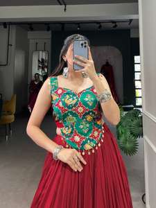 Belle couleur d'habillage occasionnel Meilleur Lehenga Choli en rayonne pure avec un design uni en dentelle gaufrée Exportateur indien - Product Image 3