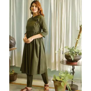 Ensemble Kurta pour femme vert armée - Product Image 2