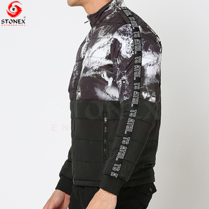 แจ็กเก็ตขนเป็ดของผู้ชายแบบกำหนดเองได้2023บุนวมให้ความอบอุ่นในฤดูหนาวพร้อมฮู้ดผ้าแคนวาสสไตล์แฟชั่นสภาพใหม่ - Product Image 5