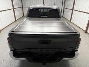 Toyota Tacoma TRD OFF ROAD Usada del 2023 - Product Image 4