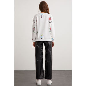 Sudadera ETHIQUET Cloudy para Mujer, Forrada de Felpa, Ultra Suave, Cuello Redondo, Corte Cómodo, Estampada - Product Image 2
