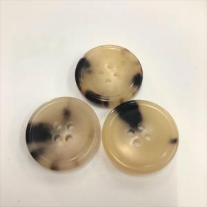 Natural Wholesale Buffalo Horn Finished <b>Button</b> Finished Colorful for Clothing Accessories High Quality - Product Image 1