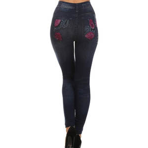 Leggings de sublimation pour femmes, nouvelle conception, vente chaude, prix bas, séchage rapide, respirant, matière douce, leggings de sublimation pour femmes - Product Image 3