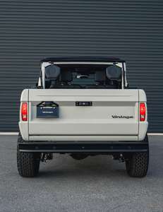 Bronco Clásico Moderno de Alto Rendimiento, Usado, Origen Estadounidense, Gasolina, Manual, 180 Km/h, 2500 GVW, en Venta - Product Image 6