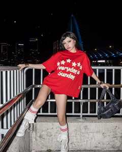 100% algodón Y2K Streetwear mujer Unisex Boxy camiseta de talla grande estampado y bordado Cutomization hecho en Vietnam - Product Image 1