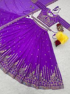 ชุดงานแต่งออกแบบงานแต่งงาน lehenga choli และ dupatta กับงานหลายลำดับอย่างหนัก - Product Image 2