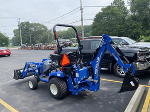 Tracteur utilitaire compact New Holland Workmaster 35, 35 CV, 4 roues motrices, transmission par navette, chargeur frontal, prêt pour une benne arrière, tracteur agricole à vendre - Product Image 4