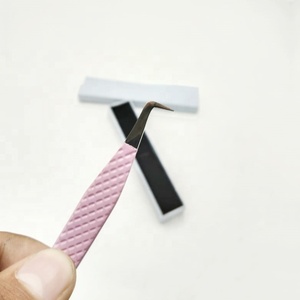 Pinzas de extensión de pestañas Tipo L eficientes, herramientas de maquillaje de pestañas de acero inoxidable ecológicas recubiertas de polvo de dos tonos - Product Image 1