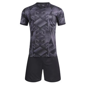Maillot de sport personnalisé dernière conception maillot de football nouveau modèle uniforme de football avec logo imprimé pas cher ensemble de vêtements d'équipe de football - Product Image 2