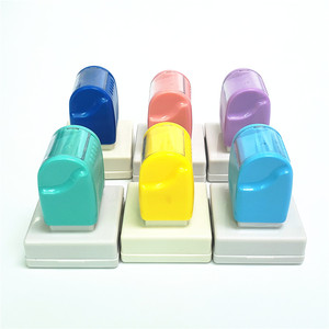 Ventas calientes Durable 28*33mm Rectangular Flash Sello Nombre Sello <span class=keywords><strong>de</strong></span> <span class=keywords><strong>goma</strong></span> - Product Image 3