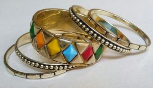 Ensemble de bracelets en laiton faits à la main, forme de boule, classique, élégant, poli, plaqué bronze antique, tailles personnalisées, bijoux artisanaux de mariage, vente en gros - Product Image 4