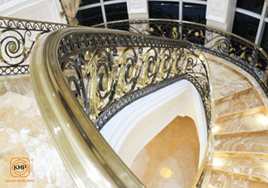 Barandilla de Escalera de Hierro Forjado Resistente al Agua y Duradera, Superficie Resistente al Óxido para Interiores, Materiales de Alta Calidad para Proyectos de Interiores de Villas. - Product Image 4