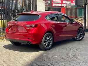 Mazda Axela Sky Active Usado, Año 2018 - Product Image 5