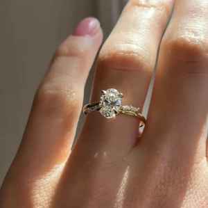 แหวนเพชรทรงรีสำหรับผู้หญิง14k ประดับโรสโกลด์โรเดียมหมั้นแฮนด์เมดแหวนแต่งงานสำหรับปลูกในห้องปฏิบัติการ1.51CT ข้อเสนอสุดหรู - Product Image 5