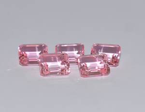 Venta al por Mayor de Gemas Rectangulares Facetadas de Cuarzo Rosa Natural de 8x10mm, 3.46ct, con Dicroismo, para la Elaboración de Anillos, Pendientes y Collares - Product Image 3