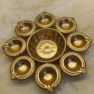 Meena Work Logo Design Style Jarra de agua de cobre en forma de manzana 1.5L Capacidad Versátil para gimnasio en casa Correr Escuela Oficina Spa - Product Image 4