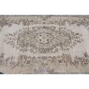 Tapis vintage 3,8x6,46 pieds, tapis turc, tapis en laine gris brun avec motifs de plantes et d'arbres - Product Image 4