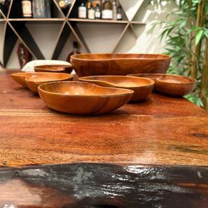 Plato de servir de madera redonda Lisa para ensalada, pasta, pan y comidas de cocina diarias - Product Image 1