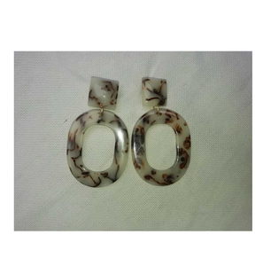 Boucles d'oreilles en laiton de conception arc-en-ciel en résine de haute qualité pour les filles de fête forme carrée au meilleur produit de vente - Product Image 2