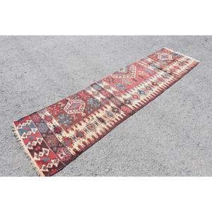 พรมวินเทจขนาด 2.3x8.6 ฟุต สีแดงตุรกี ลายโมร็อกโก ทำจากขนสัตว์ พร้อมแผ่นรองหลังทำจากยางพารา เป็นมิตรกับสิ่งแวดล้อม ดีไซน์แบบดั้งเดิม - Product Image 1