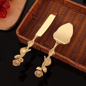 ฉลองครบรอบปีด้วยมีดหั่นเค้กสแตนเลสพร้อมที่จับน่ารักอุปกรณ์ทำเค้กคุณภาพดี - Product Image 6