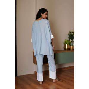 Ensemble coordonné décontracté bleu poudré bicolore avec chemise kaftan sans col - Product Image 4